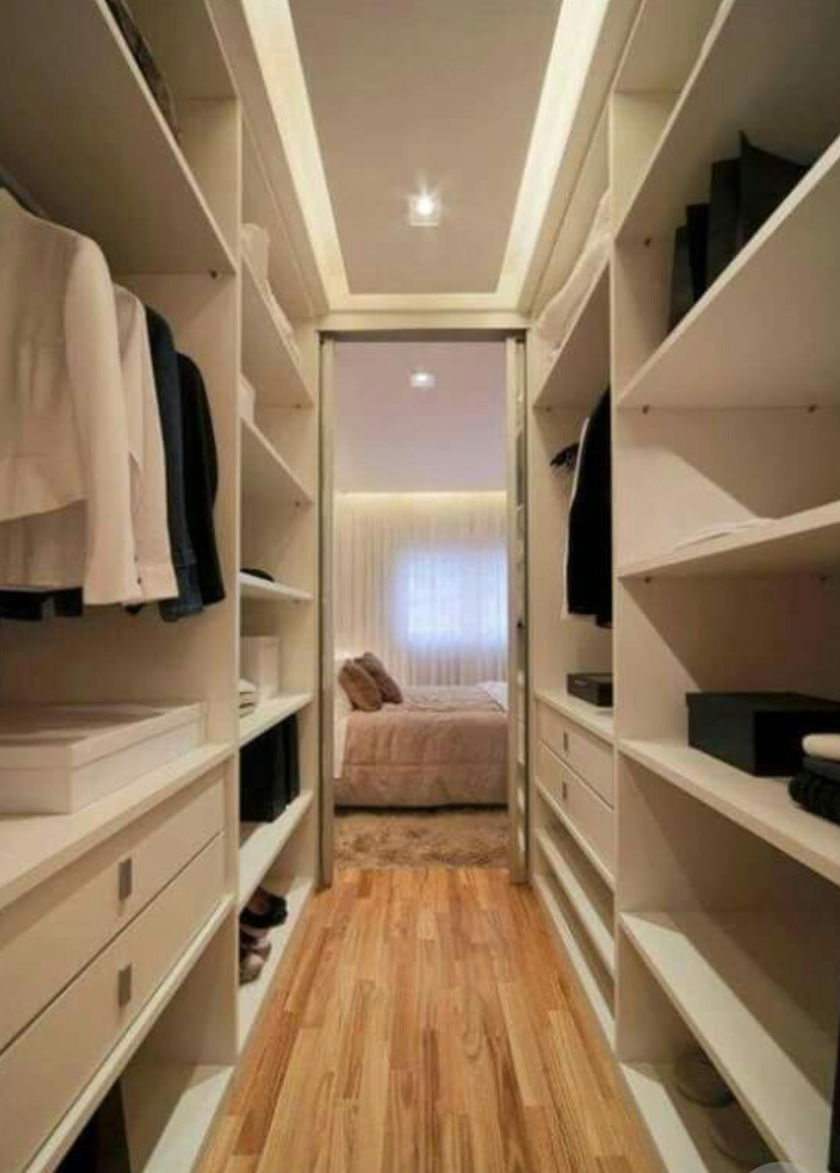 П-образная гардеробная комната в спальню Тараз