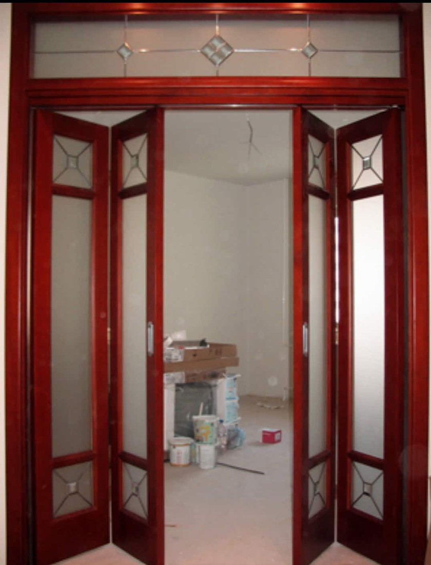 Дверь гармошка с декоративными стеклянными вставками Тараз
