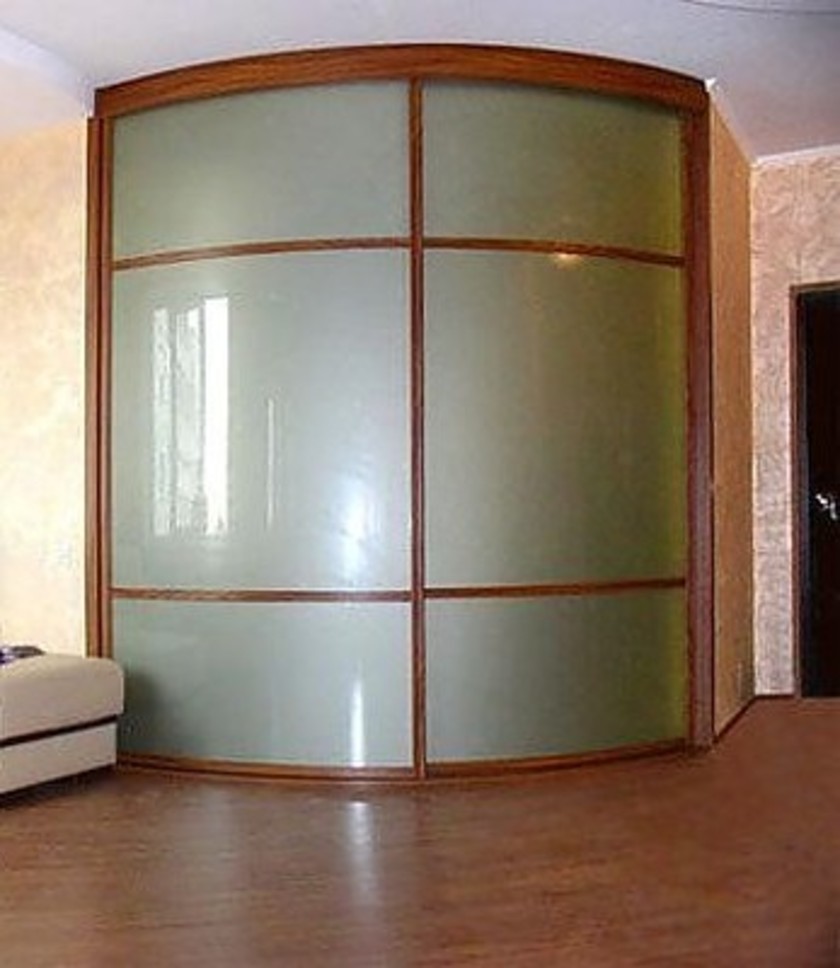 Встроенный шкаф купе радиусный в классическом стиле Тараз